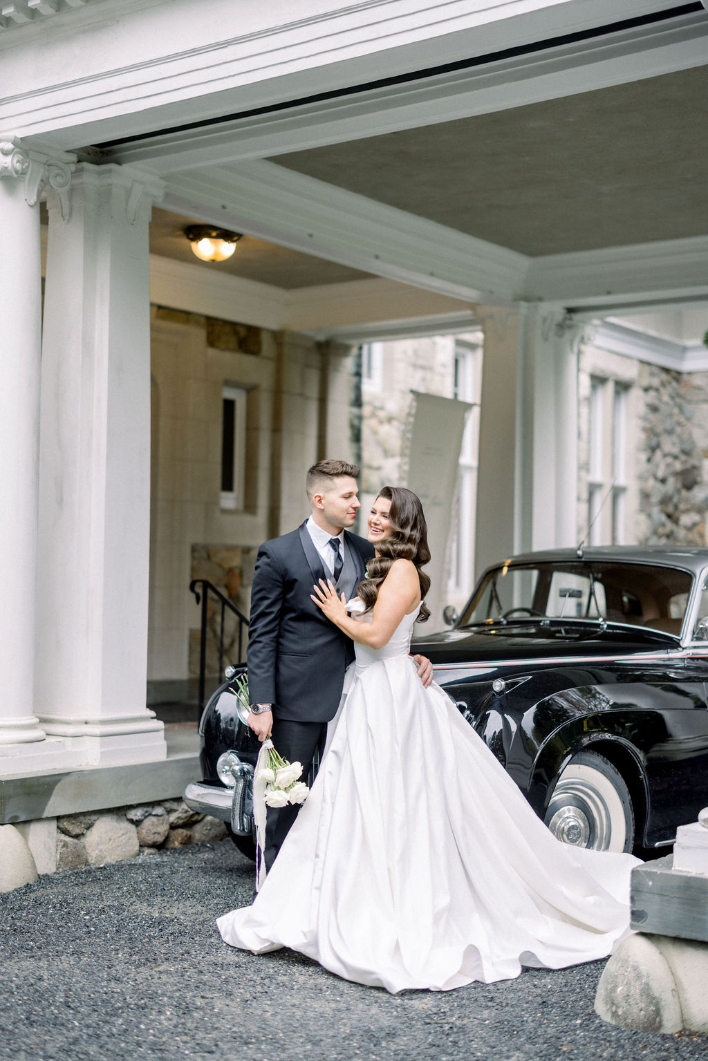 Blithewold Mansion Wedding | Newport RI Wedding Photographer Brianna Graca Weddings | Fine Art Editorial Imagery at Coastal Mansion Wedding Venues