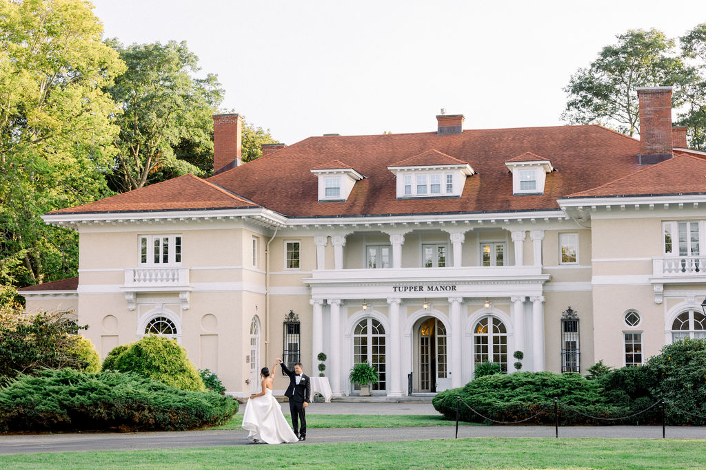 Tupper Manor Wedding | Newport RI Wedding Photographer Brianna Graca Weddings | Fine Art Editorial Imagery at Coastal Mansion Wedding Venues