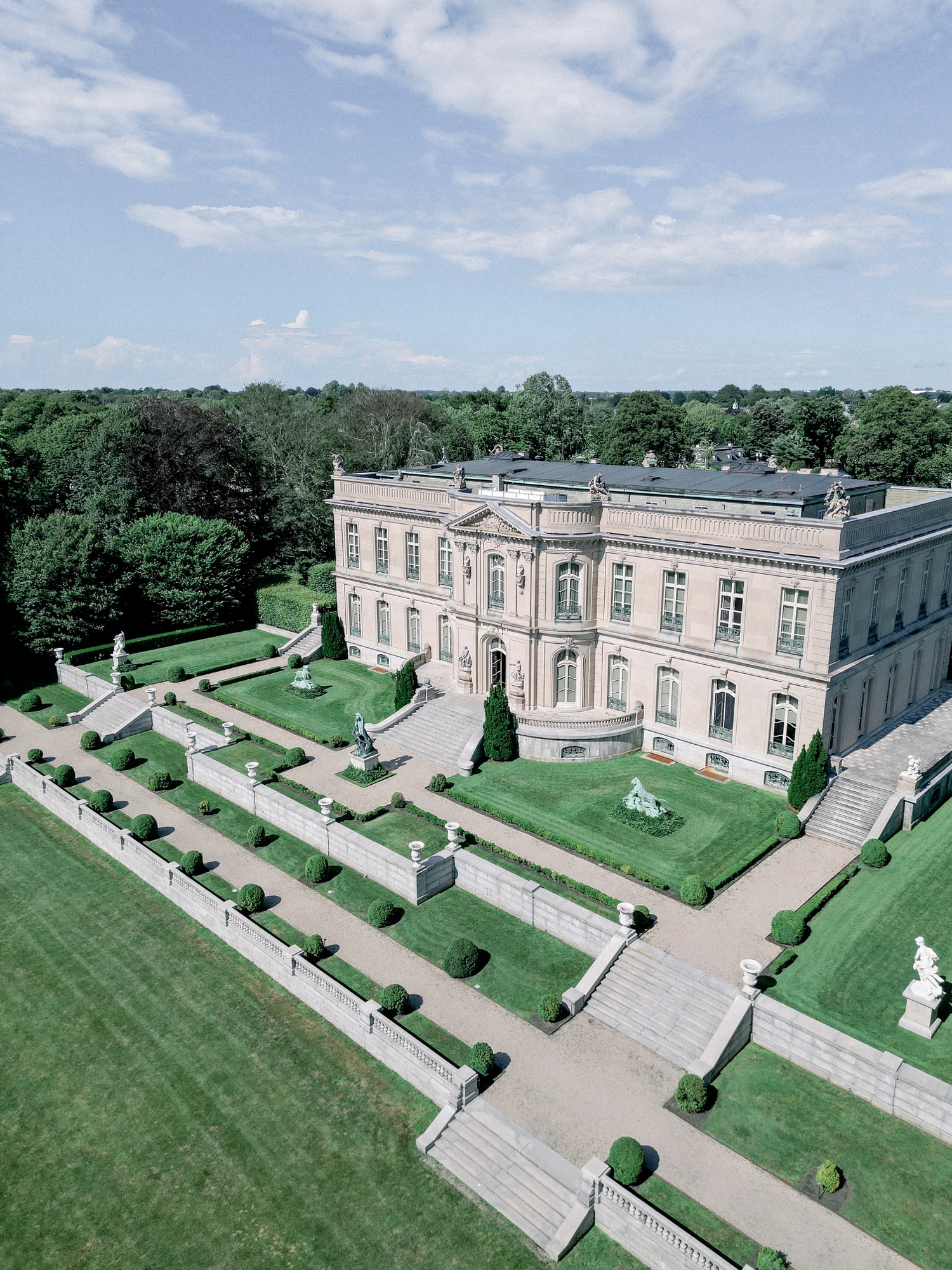 Drone photograph of Elms Mansion wedding in Neport RI